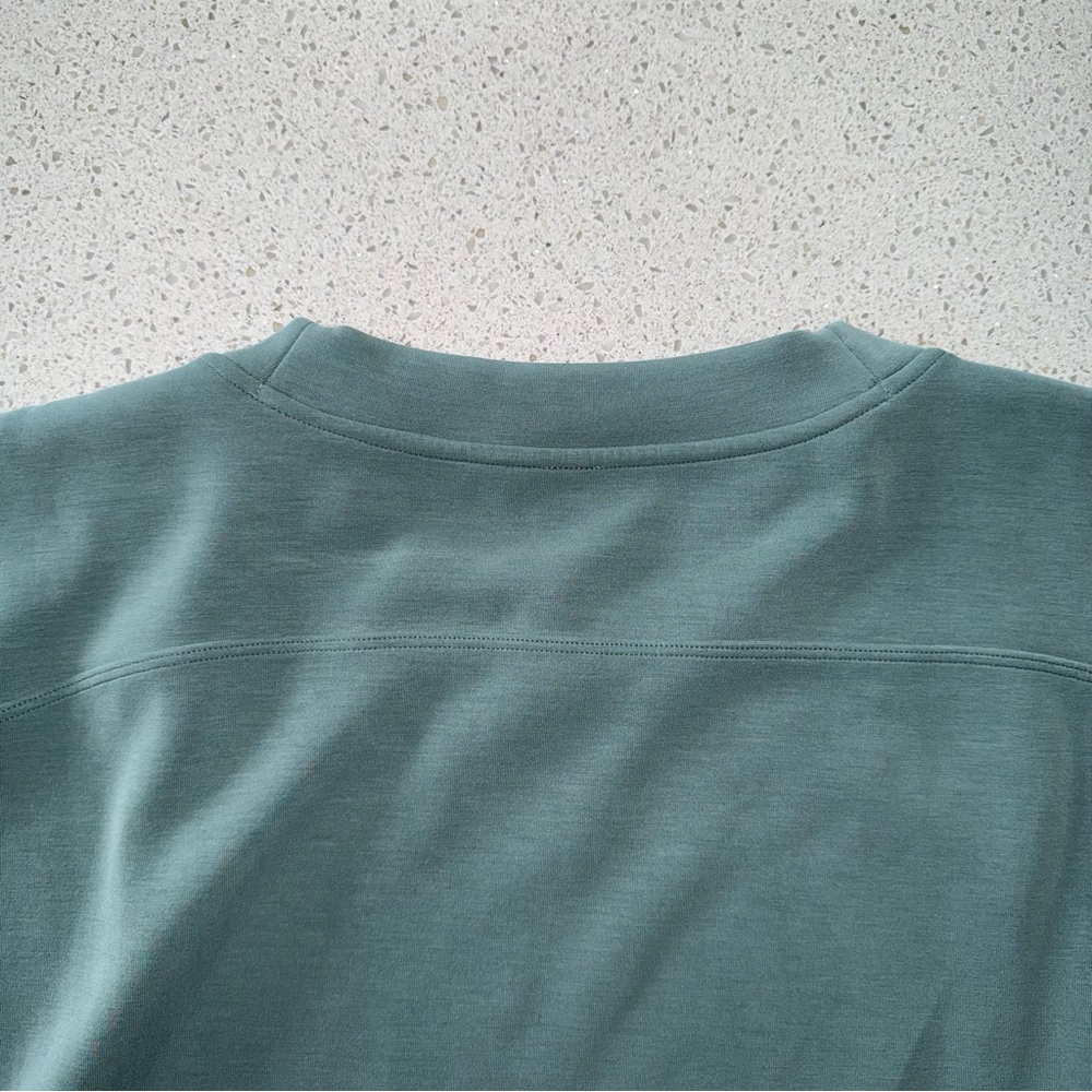 Lululemon Perfectly Oversized Cropped Crew *Softstream - Picture 7 of 11